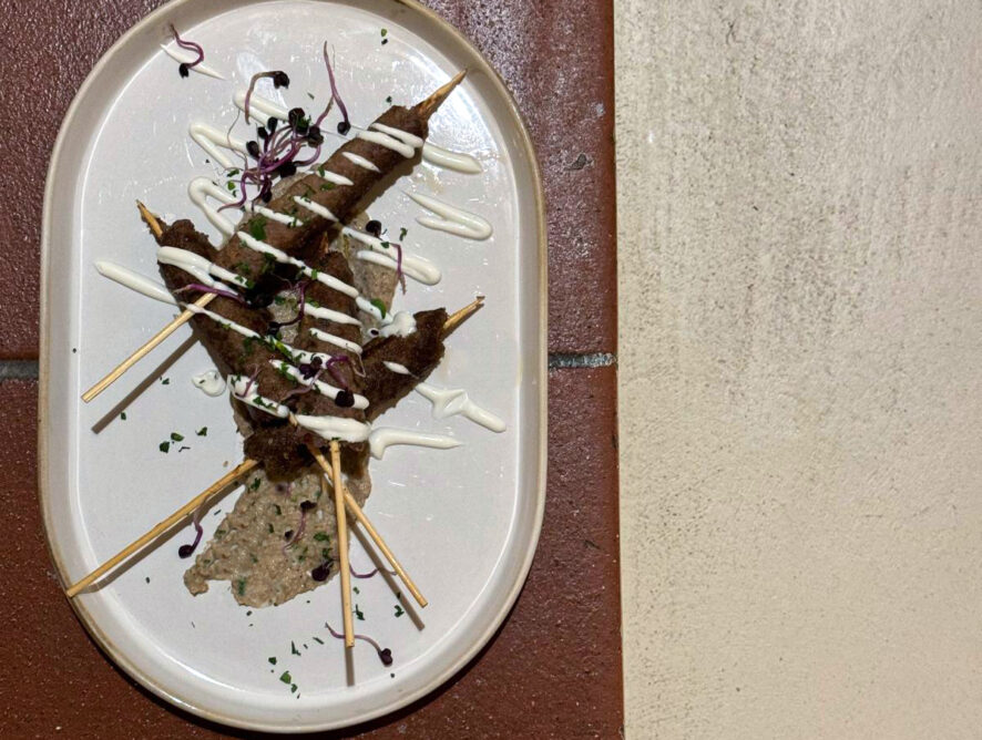 Kofte di Capriolo con Crema di Funghi e Yogurt